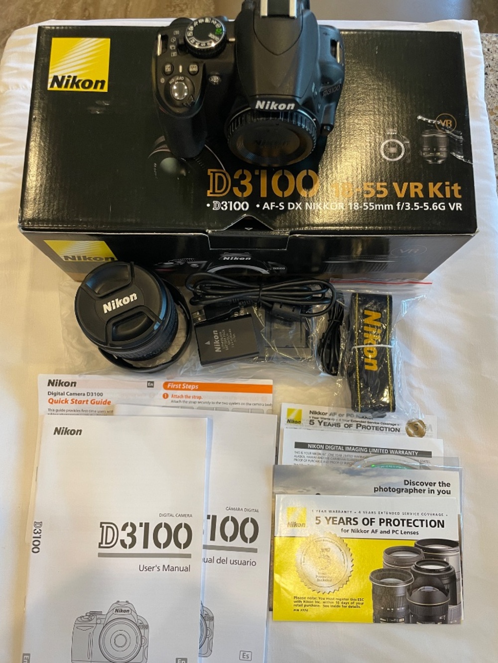 Nikon D3100DSLR Camera 18-70mm f/3.5-4.5 AF Zoom Lens Accessories 3713 Shutter